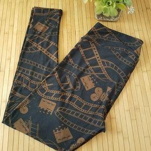EEUC Lularoe TC Leggings Hollywood Cinema Film